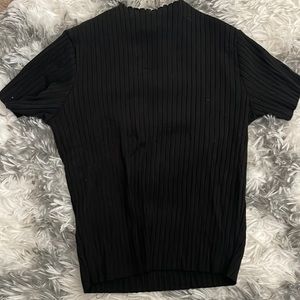 Ribbed mock neck tee